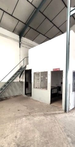 Gewerbe zu verkaufen in León Stadt - 199.900 € (Ref: 9987695)