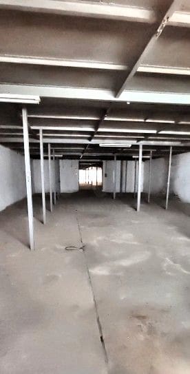 Commercial for sale in Leon city - € 199,900 (Ref: 9987695)