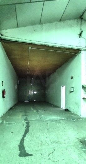 Commercial for sale in Leon city - € 199,900 (Ref: 9987695)