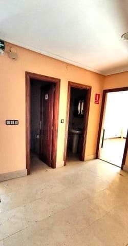 Gewerbe zu verkaufen in León Stadt - 199.900 € (Ref: 9987695)