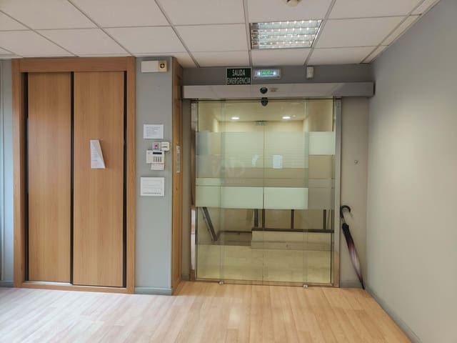 Local Comercial en Pontevedra ciudad en venta con garaje - 370.000 € (Ref: 9987696)