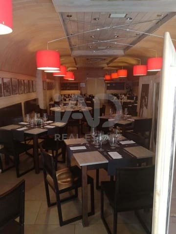 2 slaapkamer Commercieel te koop in León stad - € 155.000 (Ref: 9987698)