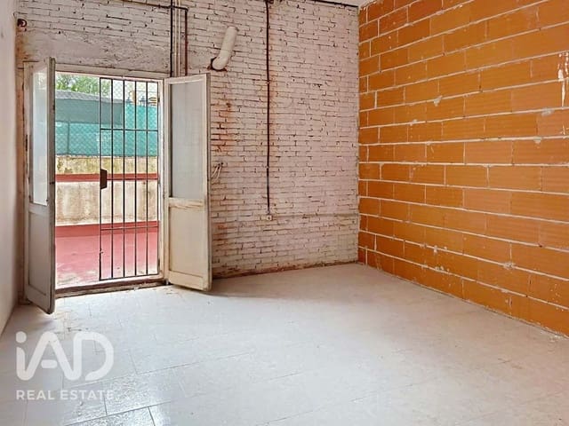 Komercyjne na sprzedaż w Miasto Barcelona - 89 950 € (Ref: 9987701)