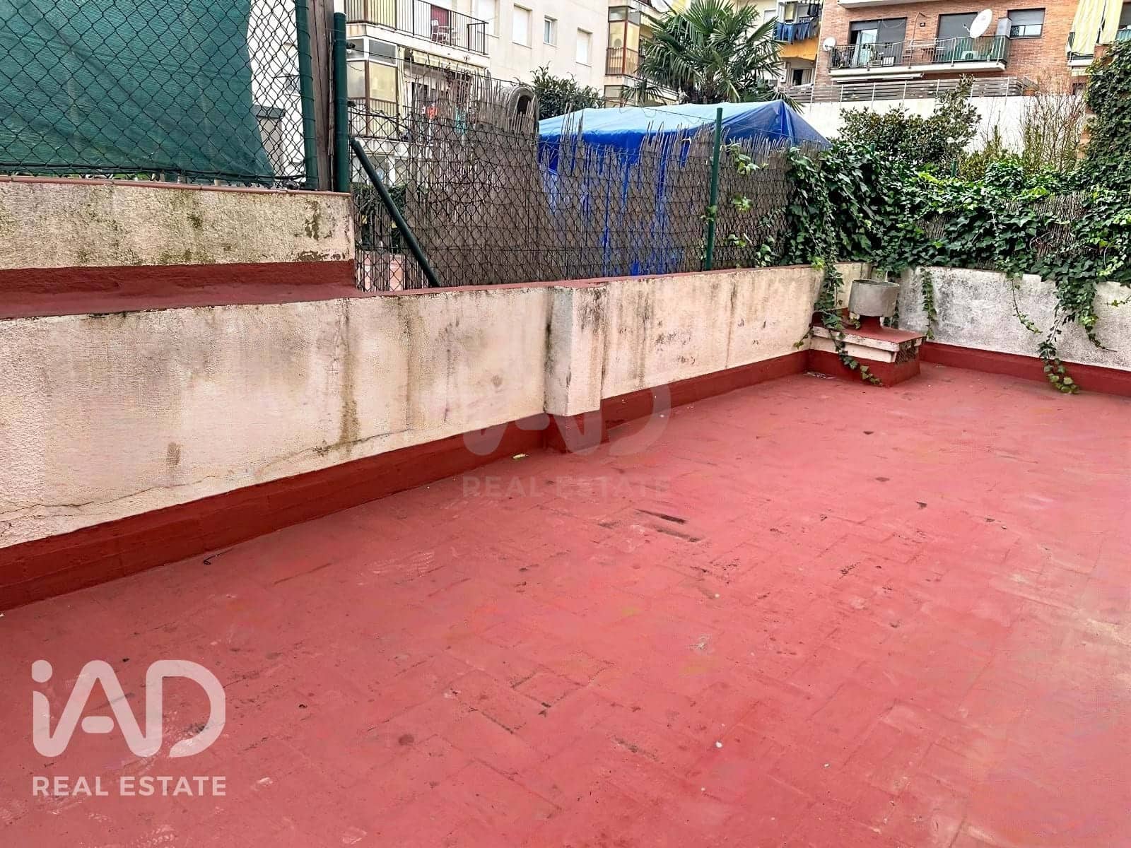 Comercial para venda em Barcelona cidade - 89 950 € (Ref: 9987701)