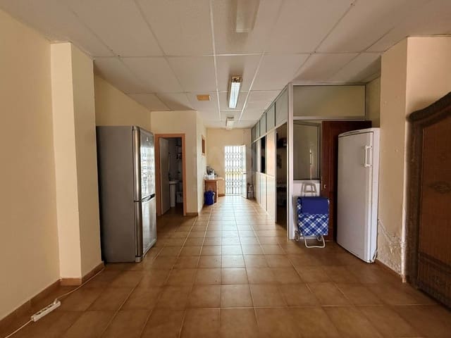 1 slaapkamer Commercieel te koop in Huelva stad - € 26.000 (Ref: 9987702)