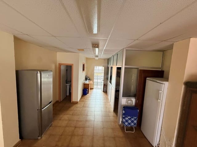 1 slaapkamer Commercieel te koop in Huelva stad - € 26.000 (Ref: 9987702)