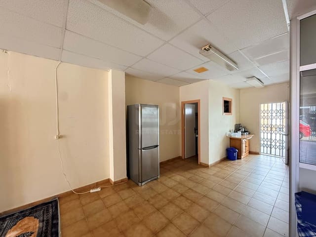 1 slaapkamer Commercieel te koop in Huelva stad - € 26.000 (Ref: 9987702)