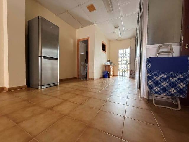 1 slaapkamer Commercieel te koop in Huelva stad - € 26.000 (Ref: 9987702)