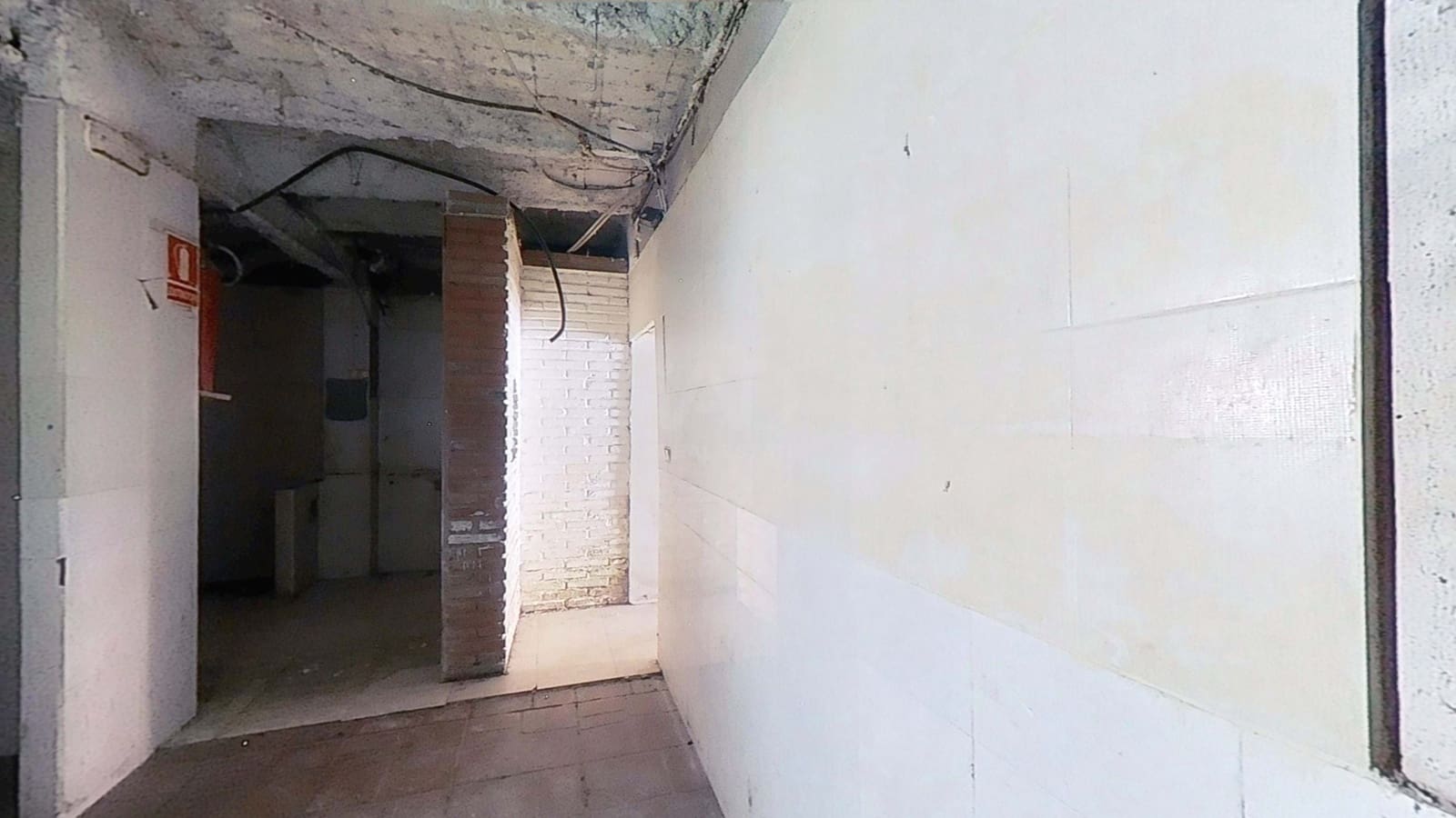Local Comercial de 5 habitaciones en Tarragona ciudad en venta - 51.700 € (Ref: 9987703)