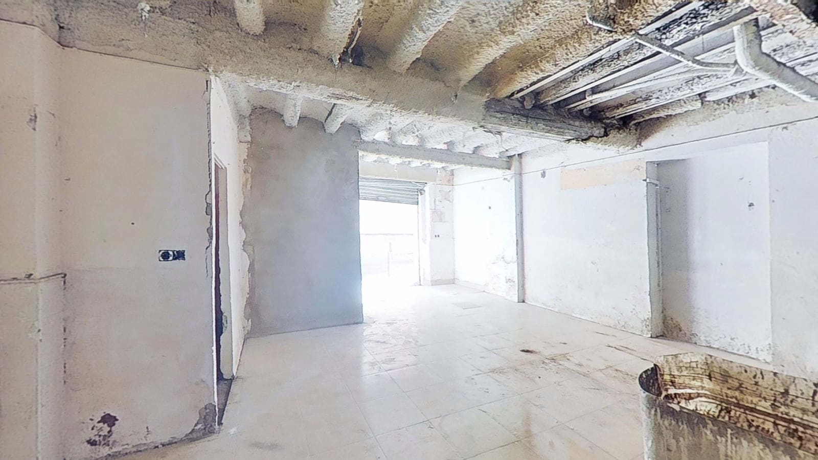 Local Comercial de 5 habitaciones en Tarragona ciudad en venta - 51.700 € (Ref: 9987703)