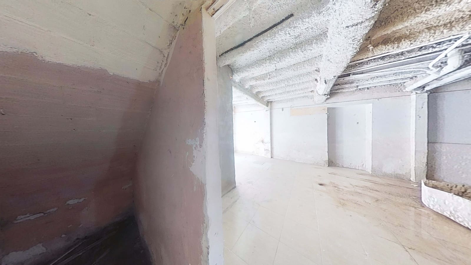 Local Comercial de 5 habitaciones en Tarragona ciudad en venta - 51.700 € (Ref: 9987703)