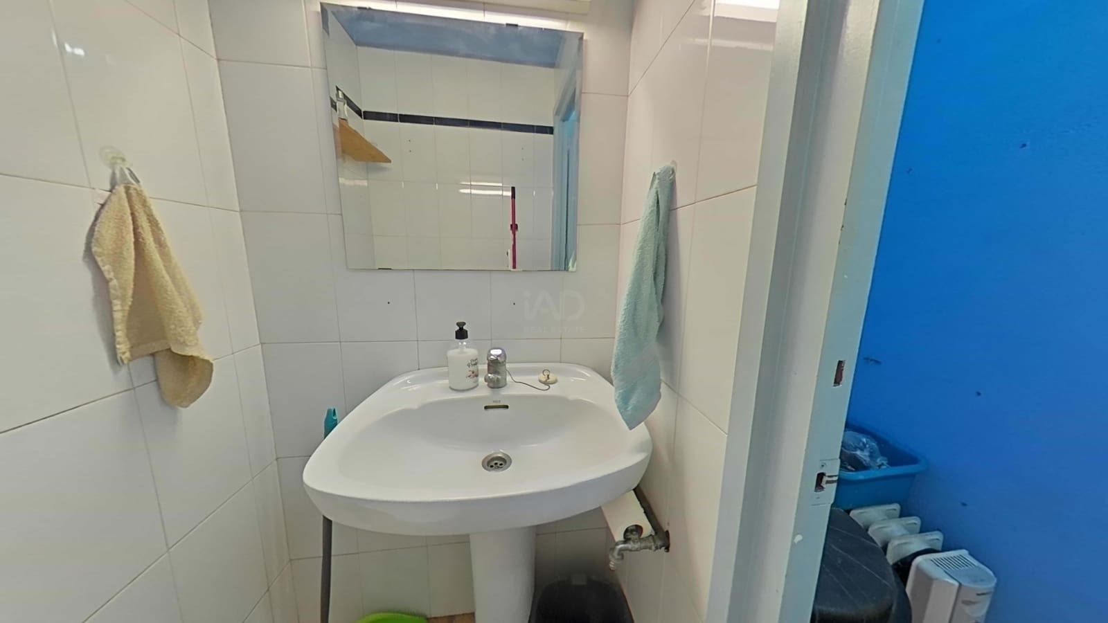 Erhverv til salg i Barcelona by - € 315.000 (Ref: 9987704)