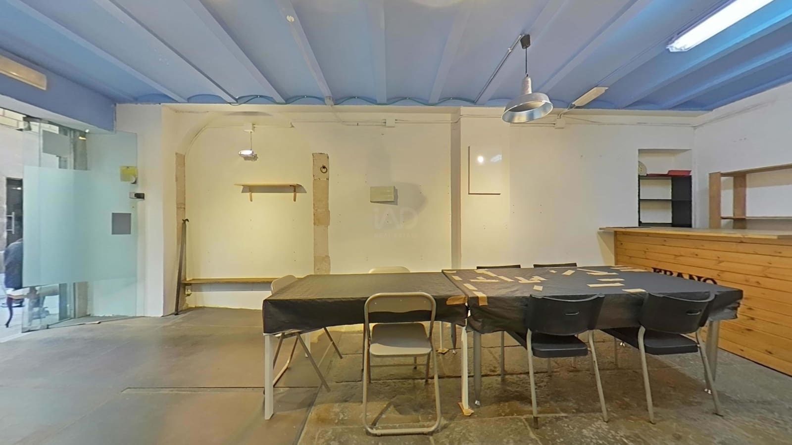 Erhverv til salg i Barcelona by - € 315.000 (Ref: 9987704)