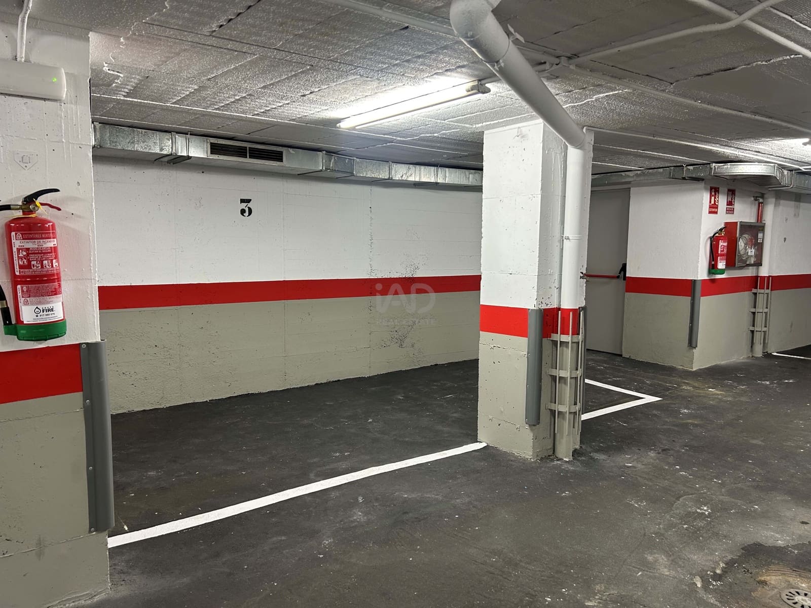 Garage in vendita in Madrid citta - 10.000 € (Rif: 9987705)
