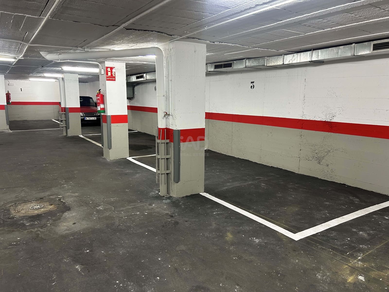 Garage in vendita in Madrid citta - 10.000 € (Rif: 9987705)