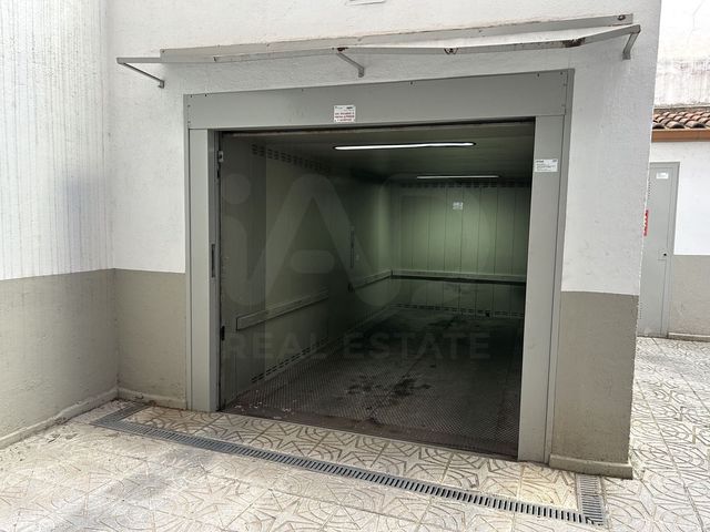 Garagem para venda em Madrid cidade - 10 000 € (Ref: 9987705)