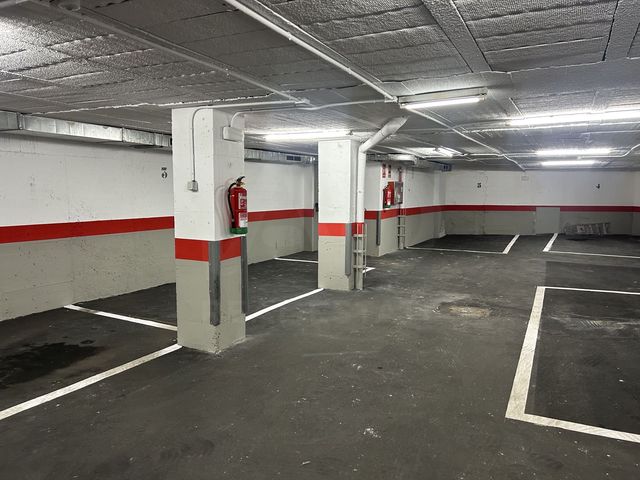 Garagem para venda em Madrid cidade - 10 000 € (Ref: 9987705)