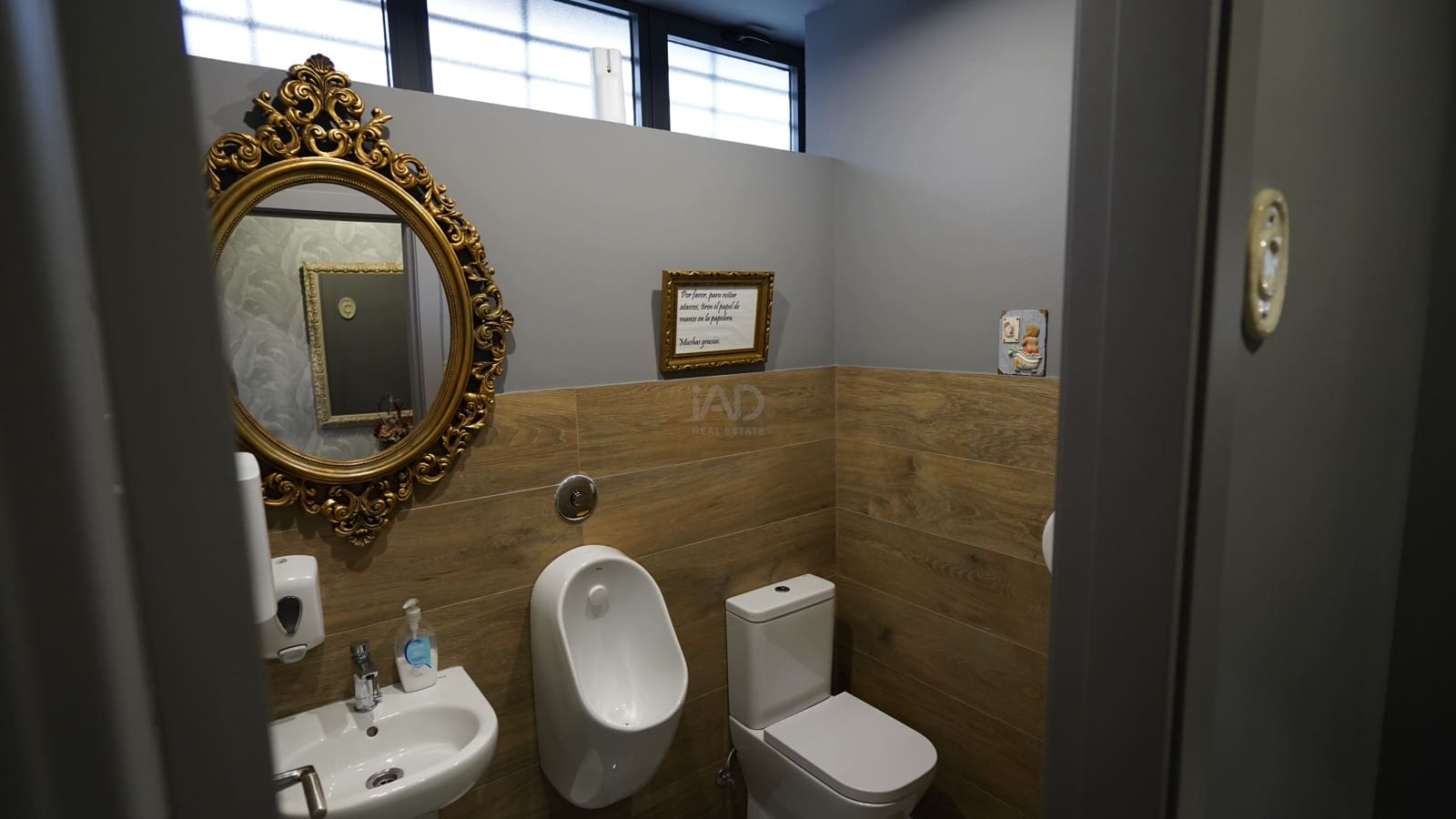 Commerciale da affittare in Valladolid citta - 2.000 € (Rif: 9987706)