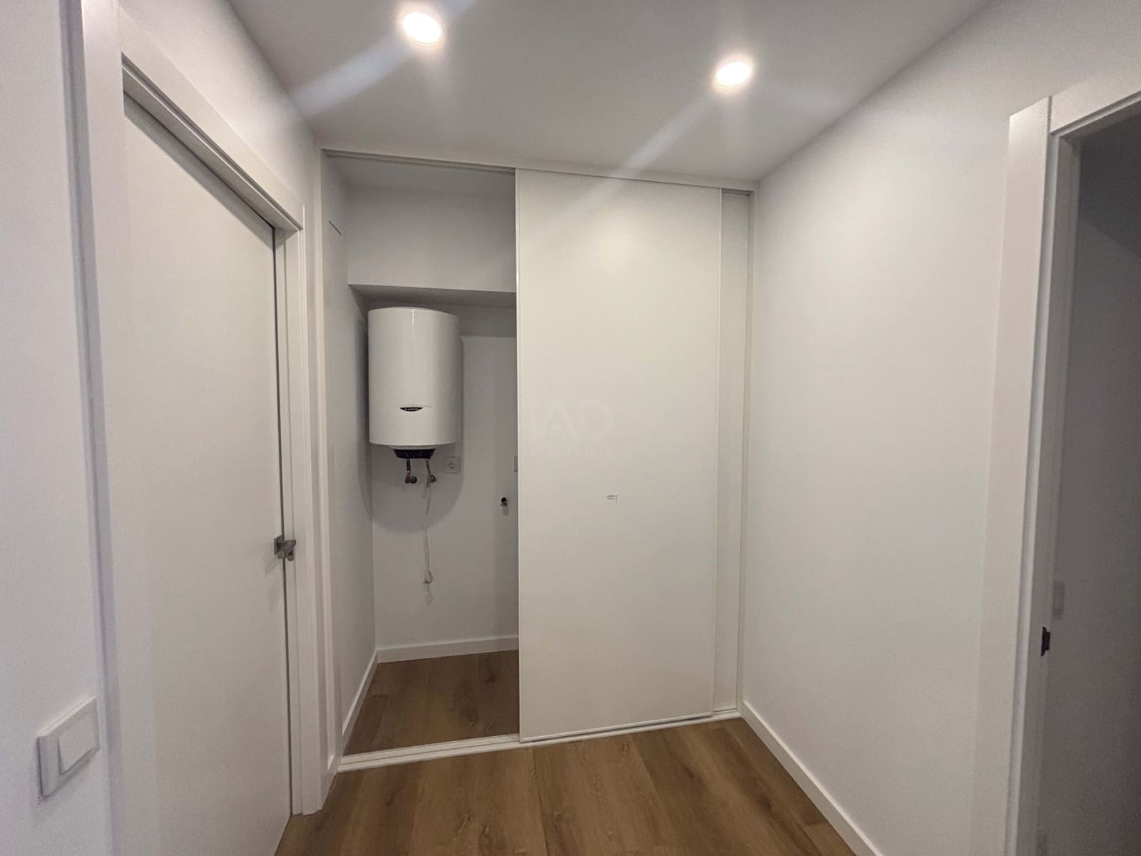 2 Zimmer Gewerbe zu verkaufen in Barcelona Stadt - 180.000 € (Ref: 9987707)