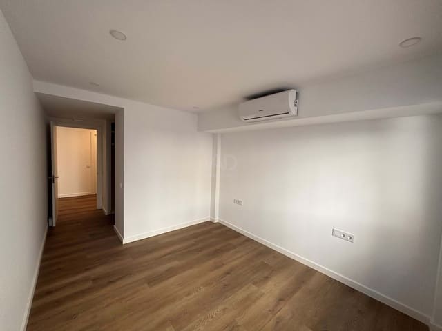 2 soverom Kommersiell til salgs i Sabadell - € 180 000 (Ref: 9987707)
