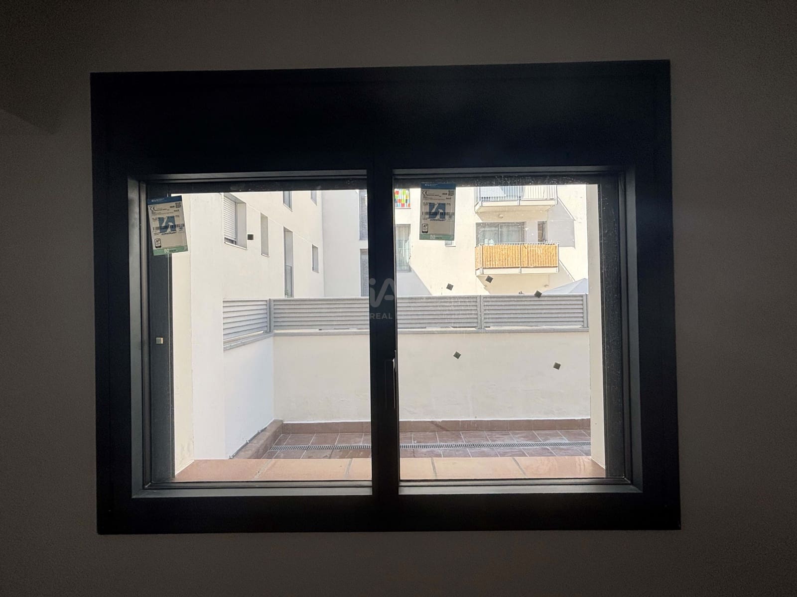 2 Zimmer Gewerbe zu verkaufen in Barcelona Stadt - 180.000 € (Ref: 9987707)