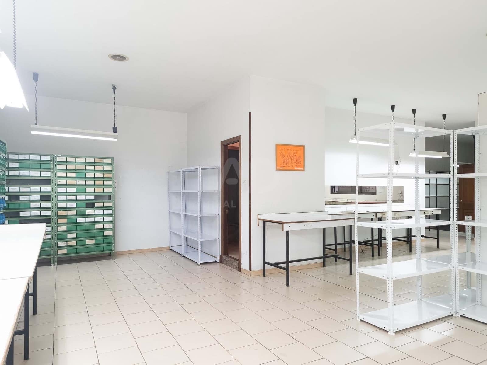 Local Comercial de 3 habitaciones en Gijón en venta - 135.000 € (Ref: 9987709)