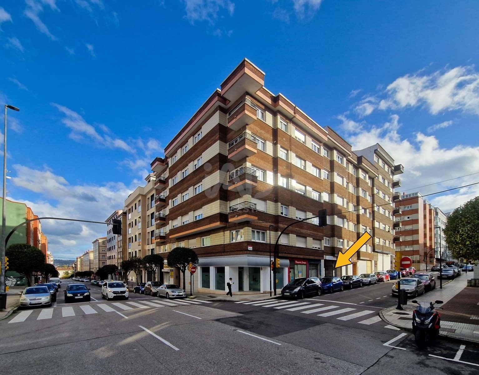 Local Comercial de 3 habitaciones en Gijón en venta - 135.000 € (Ref: 9987709)