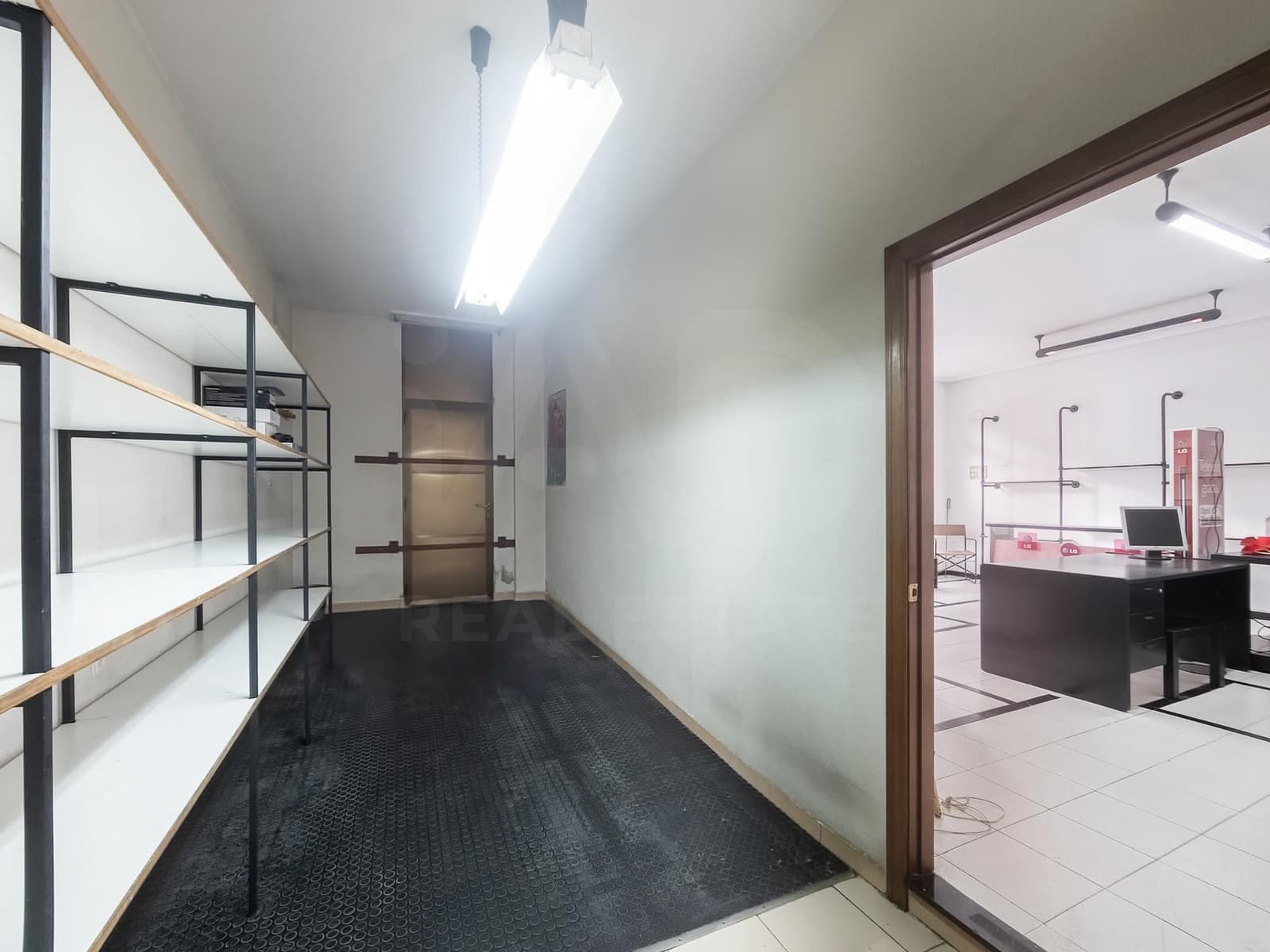 3 bedroom Commercial for sale in Gijon - € 135,000 (Ref: 9987709)