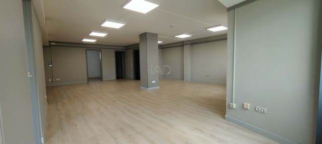 Erhverv til salg i Lugo by med garage - € 225.000 (Ref: 9987711)