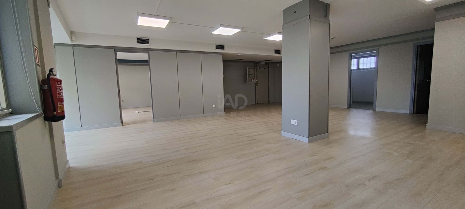 Erhverv til salg i Lugo by med garage - € 225.000 (Ref: 9987711)