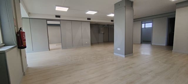 Erhverv til salg i Lugo by med garage - € 190.000 (Ref: 9987711)