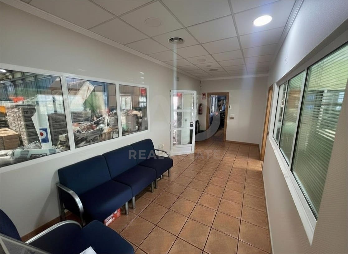Local Commercial à louer à Alicante ville avec garage - 6 500 € (Ref: 9987713)