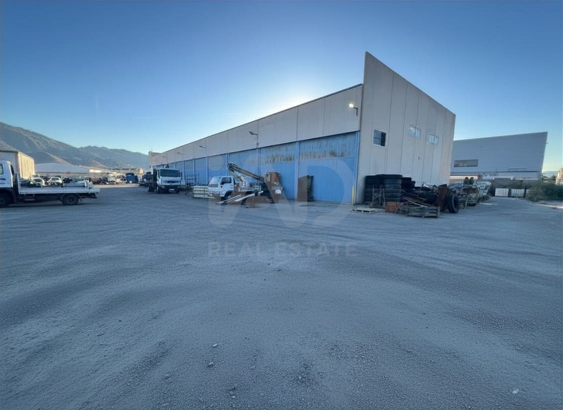 Local Commercial à louer à Alicante ville avec garage - 6 500 € (Ref: 9987713)
