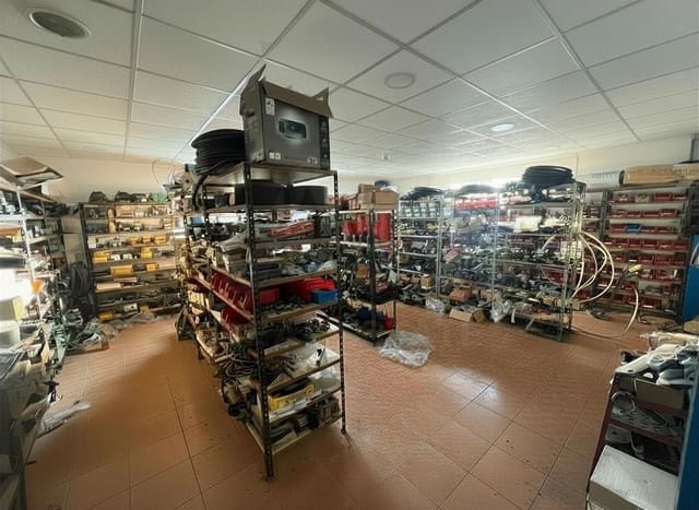 Local Commercial à louer à Orihuela avec garage - 6 500 € (Ref: 9987713)