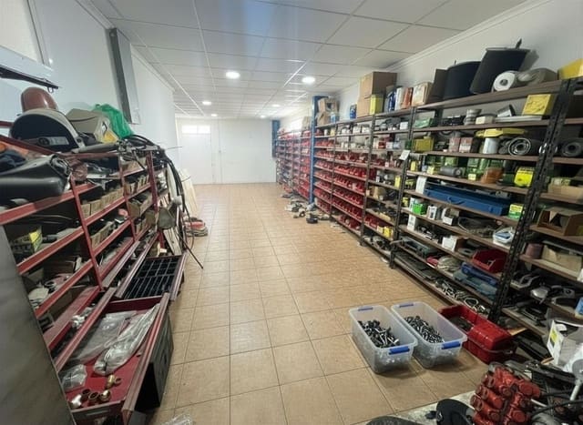 Local Commercial à louer à Orihuela avec garage - 6 500 € (Ref: 9987713)