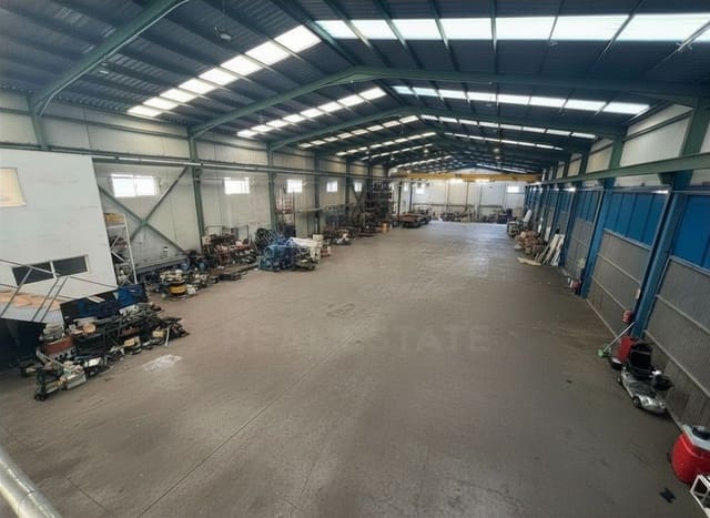 Local Commercial à louer à Orihuela avec garage - 6 500 € (Ref: 9987713)