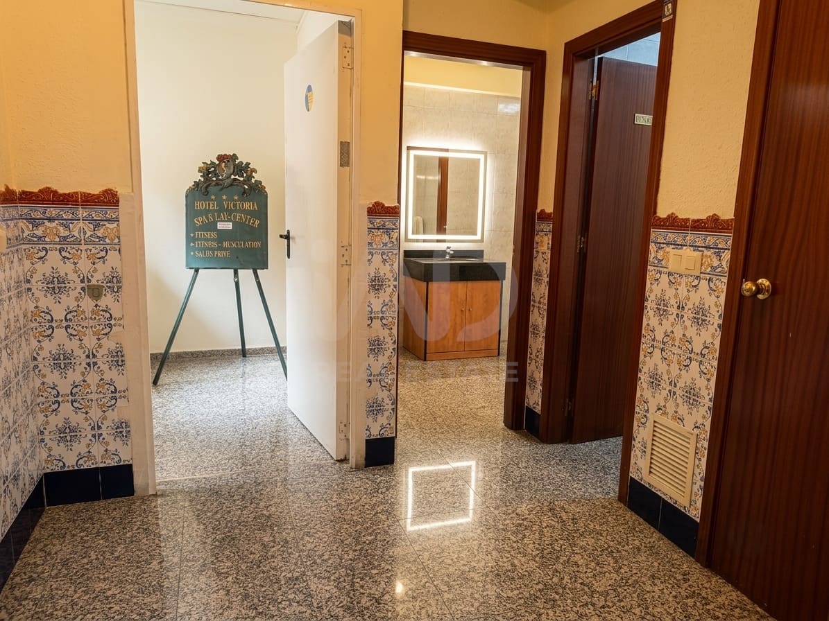 Commercial for rent in Tarragona city - € 1,573 (Ref: 9987714)