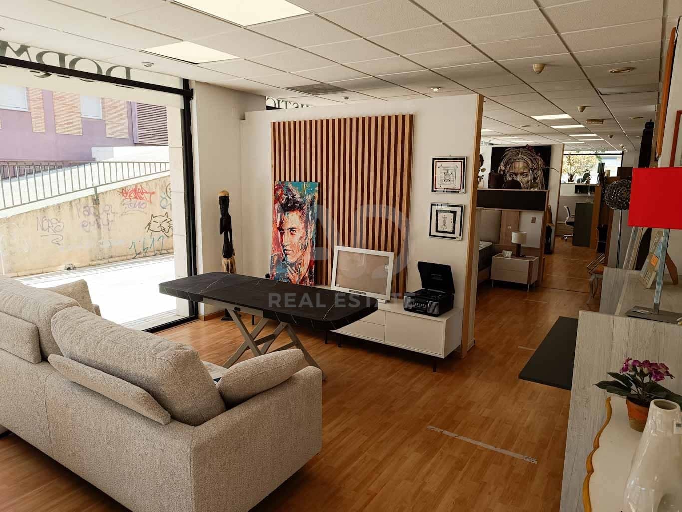 Local Commercial à louer à Barcelone ville - 4 719 € (Ref: 9987716)