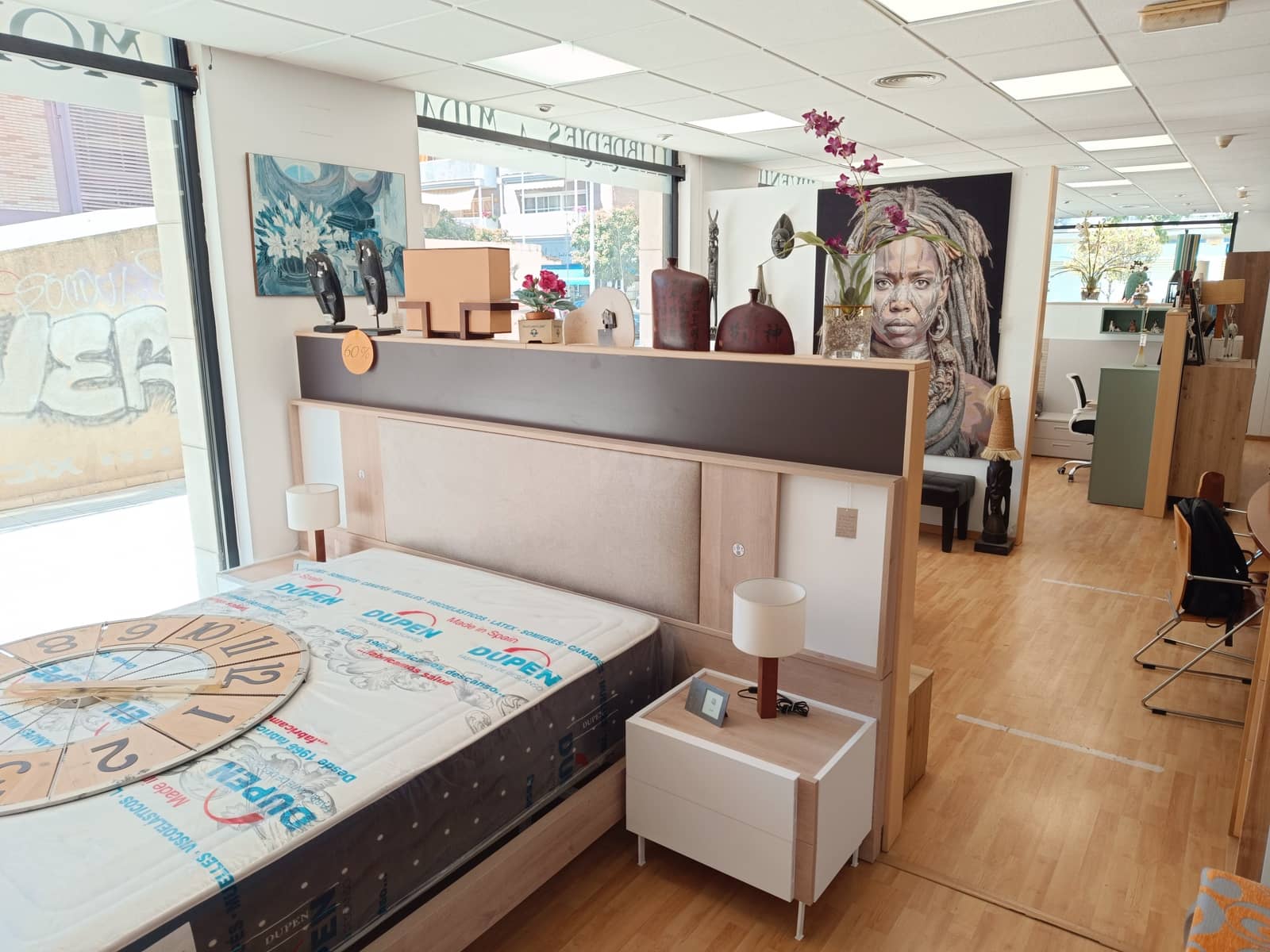 Local Commercial à louer à Barcelone ville - 4 719 € (Ref: 9987716)