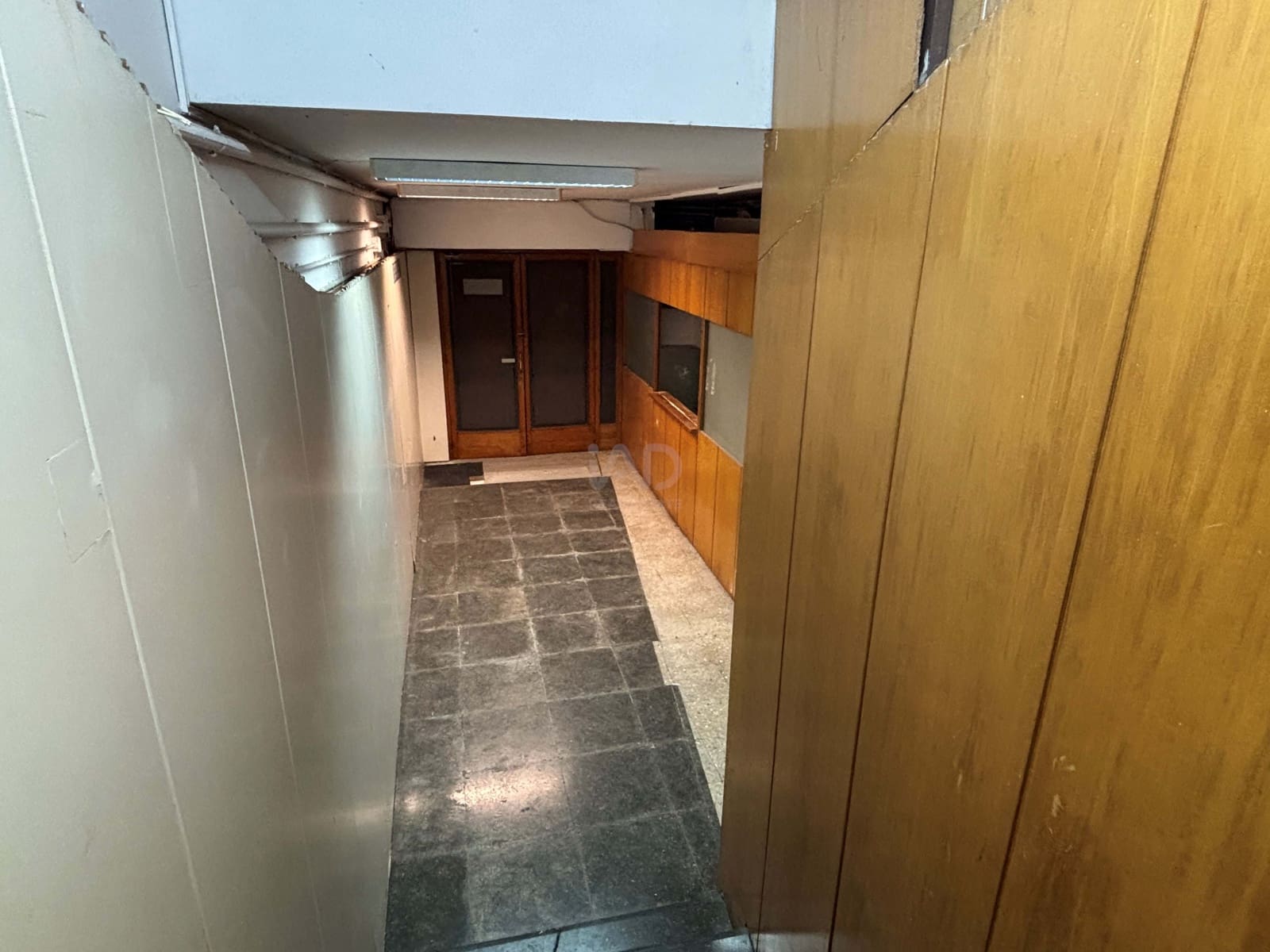 Erhverv til leje i Barcelona by - € 1.800 (Ref: 9987719)