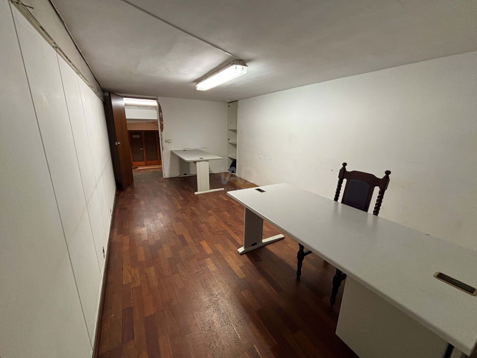 Erhverv til leje i Barcelona by - € 1.800 (Ref: 9987719)