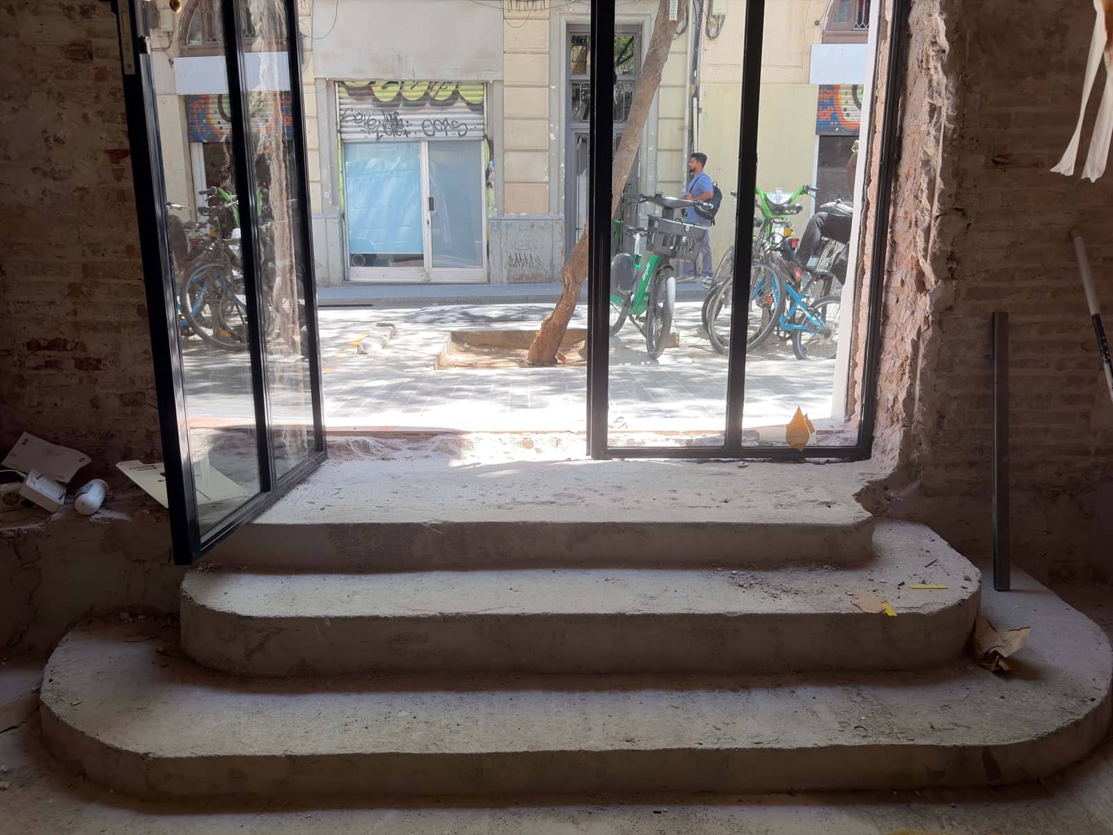 2 slaapkamer Commercieel te huur in Barcelona stad - € 3.300 (Ref: 9987721)