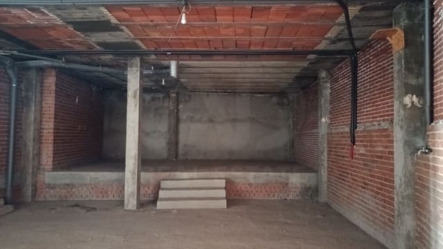 Kommersiell att hyra i Meco - 800 € (Ref: 9987722)