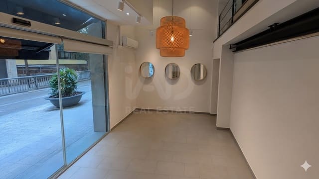 Gewerbe zu verkaufen in Barcelona Stadt - 450.000 € (Ref: 9987724)