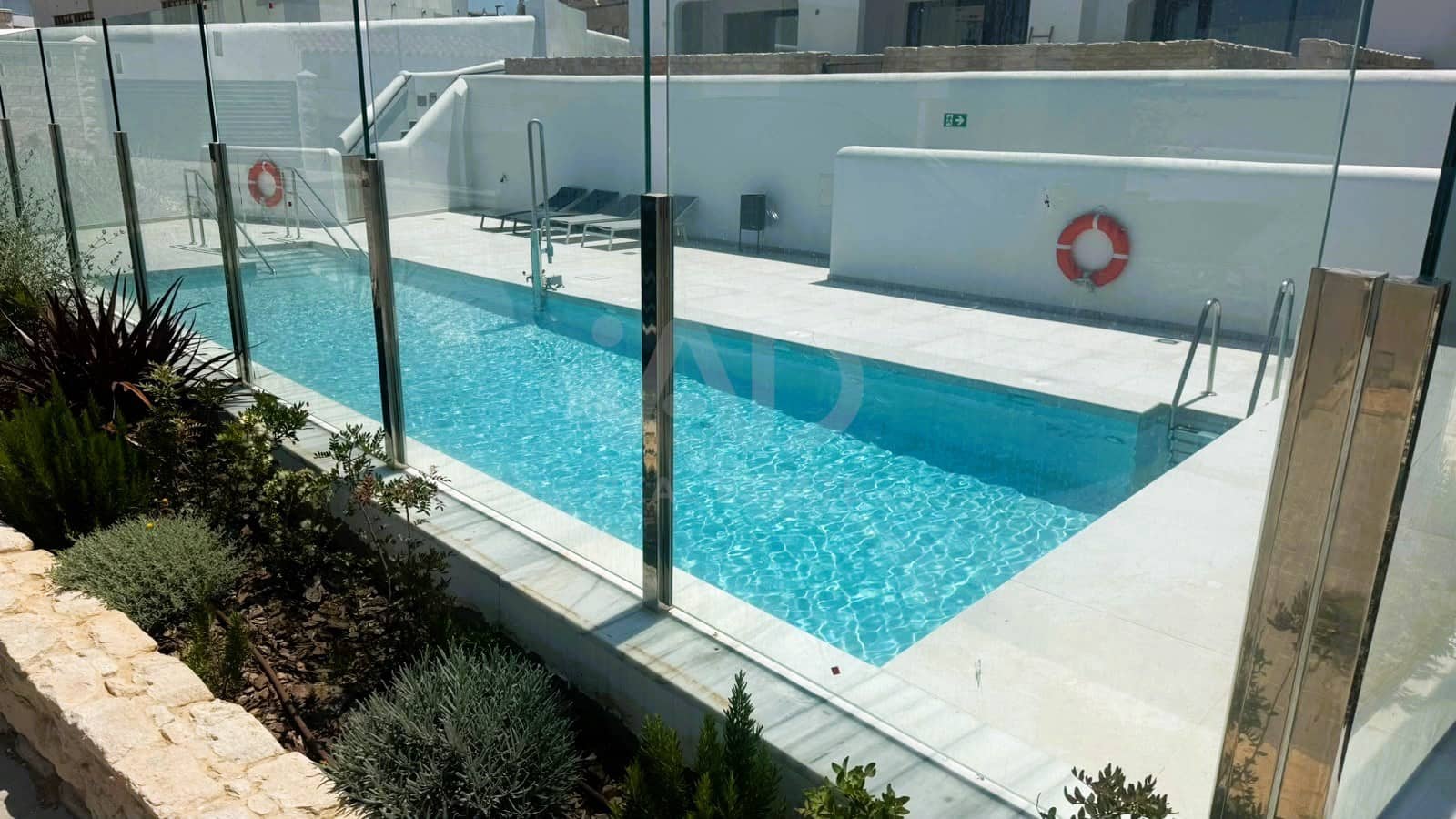 Kommersiell til salgs i Cadiz by - € 117 000 (Ref: 9987725)