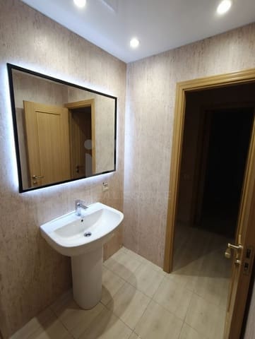 2 Zimmer Gewerbe zu verkaufen in León Stadt - 99.999 € (Ref: 9987728)