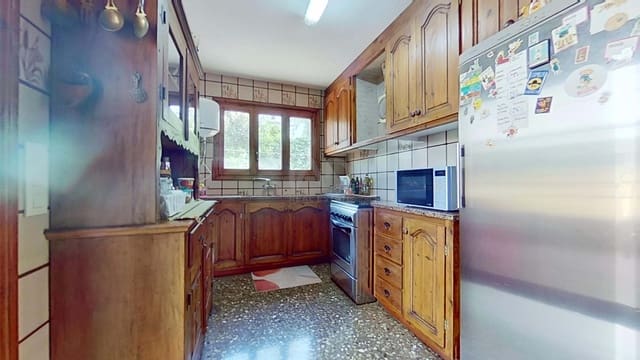 5 chambre Villa/Maison à vendre à Roda de Barà - 399 000 € (Ref: 9987729)