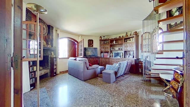 5 chambre Villa/Maison à vendre à Roda de Barà - 399 000 € (Ref: 9987729)