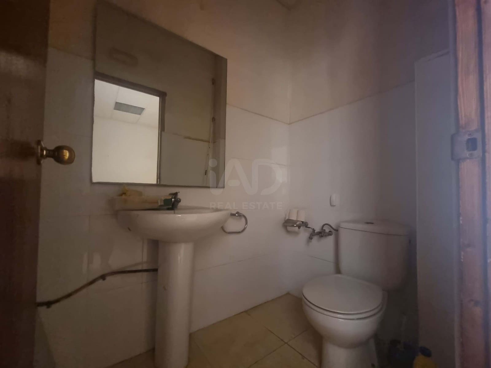 Commercial for rent in Tarragona city - € 363 (Ref: 9987730)