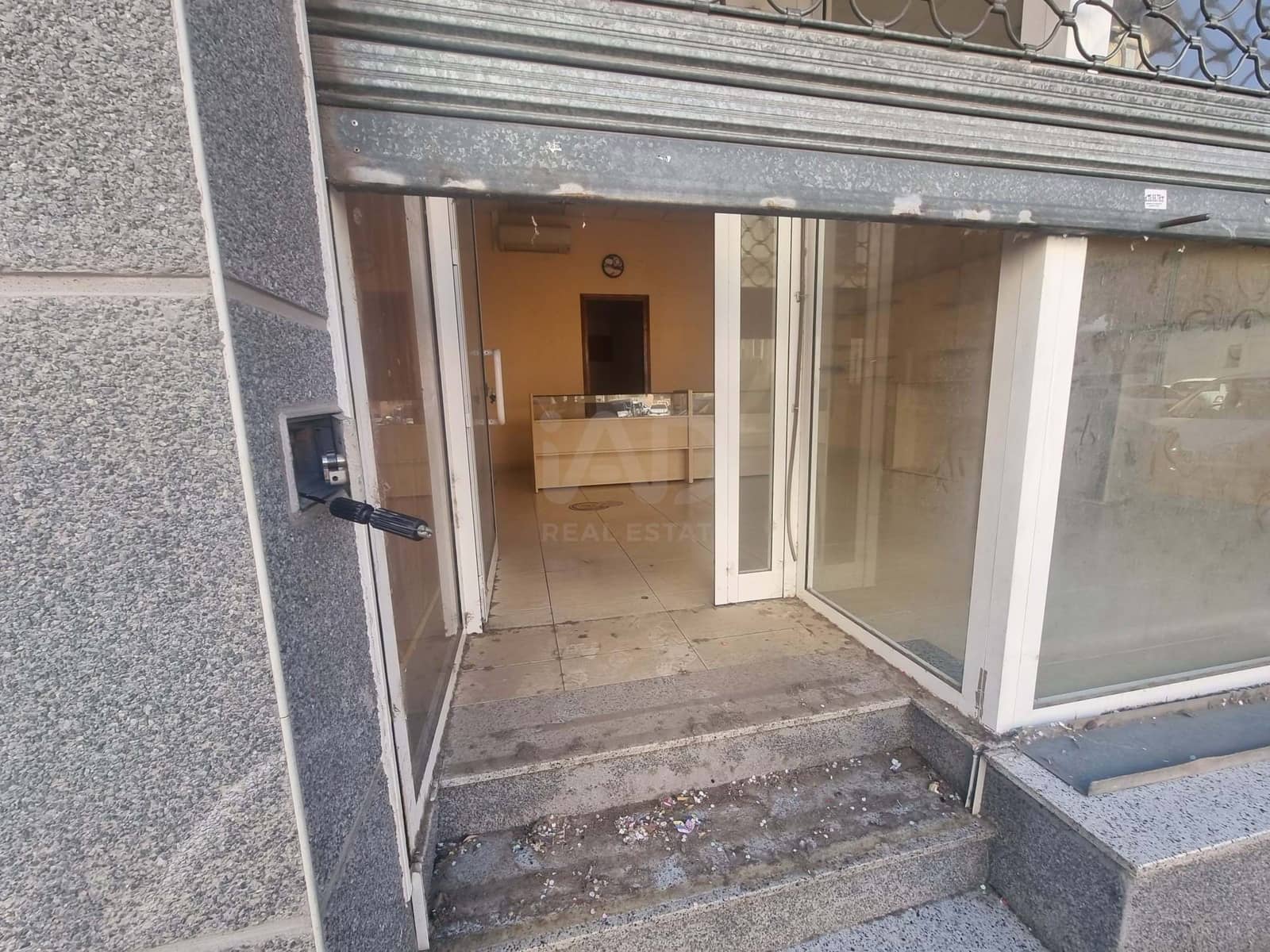 Commercial for rent in Tarragona city - € 363 (Ref: 9987730)
